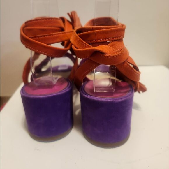 B Brian Atwood "Astor" Pink,Purple, Orange Suede Lace Up Sandals Heel Sz.6 $445 - Picture 7 of 9